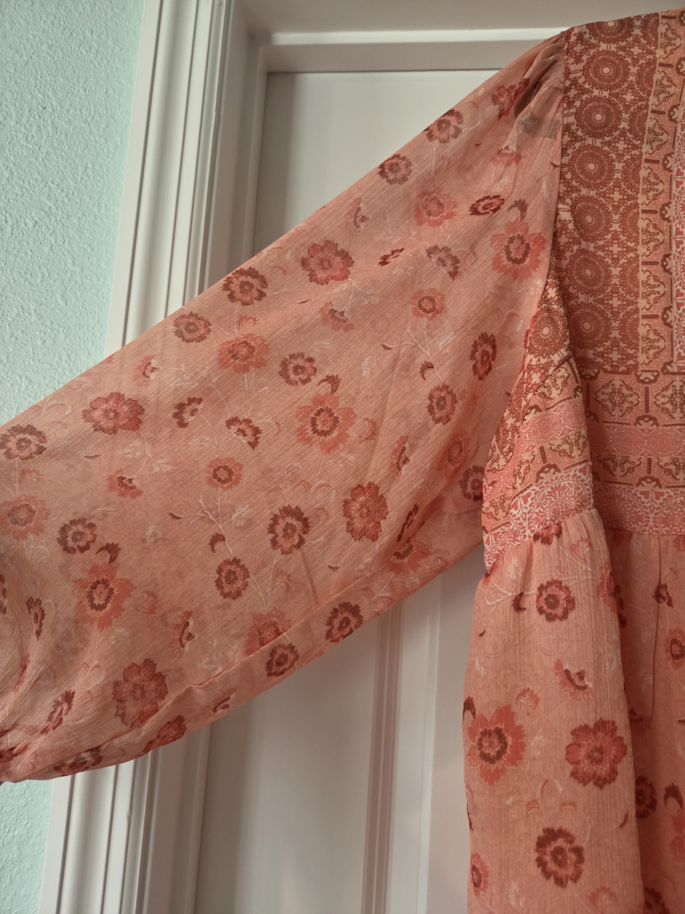 Lucky Brand Coral-Peach Floral Peasant Top - Picture 5 of 7